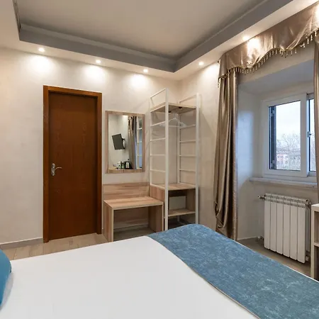 Leone D'oro - Close To Piazza Vittorio