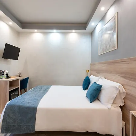 Pensionat Leone D'oro - Close To Piazza Vittorio